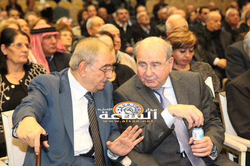 3 رؤساء وزراء وشخصيات في حفل