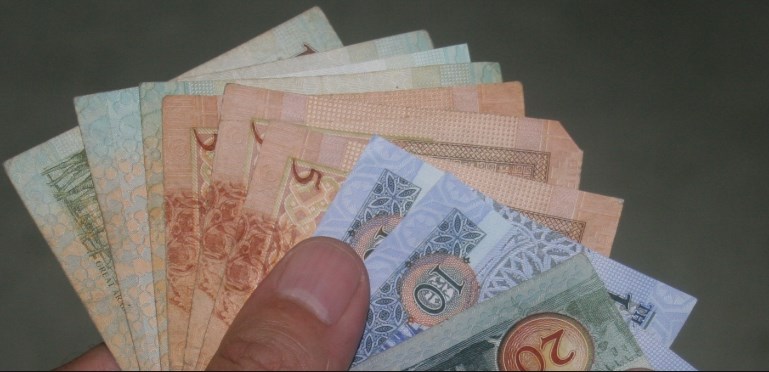 مزارعون في عجلون يطالبون باعفائهم من