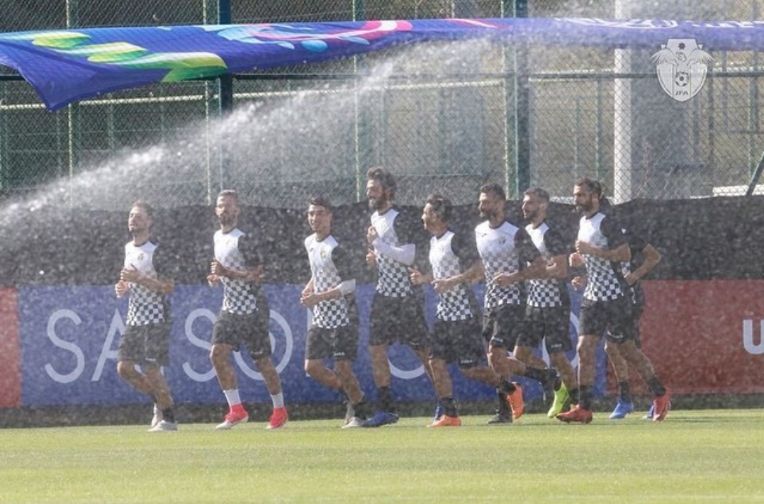 المنتخب الوطني يستأنف تدريباته استعدادا للقاء