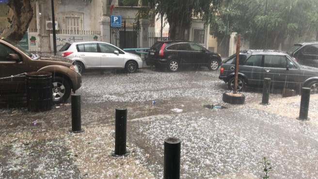 عاصفة مناخية قوية تضرب لبنان لليوم