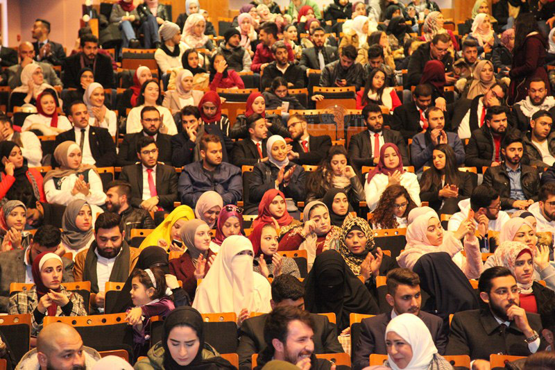 جامعة العلوم التطبيقية الخاصة تكرم أبناءها