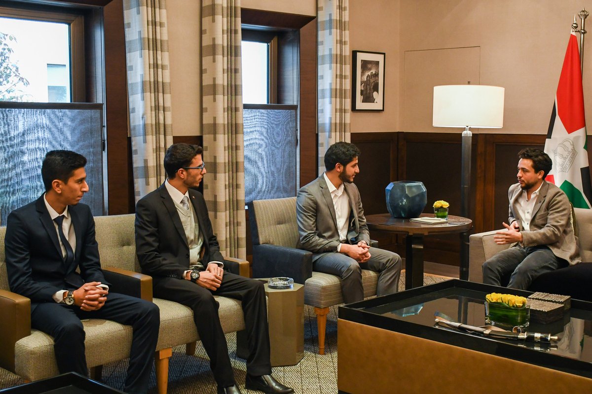 الأمير الحسين يلتقي العكور والبدور والرفاعي