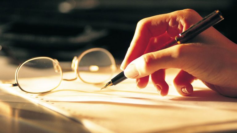 خطأ “طريف” في صحيفة إماراتية يثير