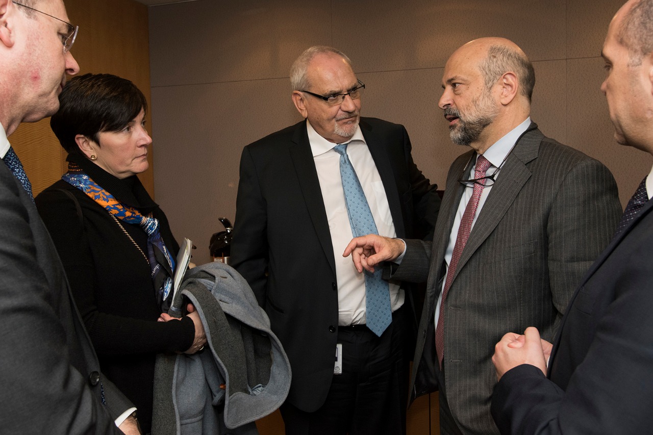 تفاصيل لقاء الرزاز مع البنك الدولي