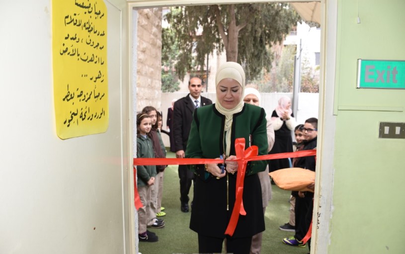 معرض الكتاب في الاولية المختلطة في