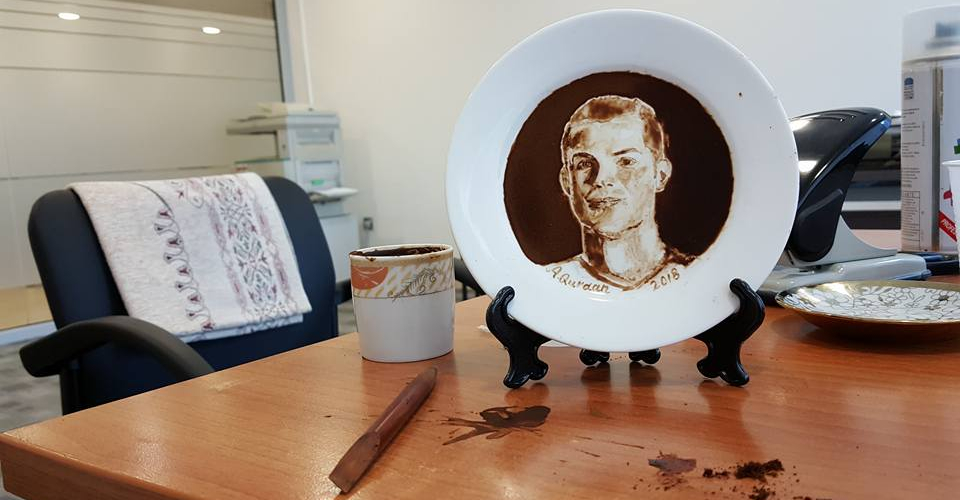 هل سمعت يوما عن الرسم بالقهوة؟..