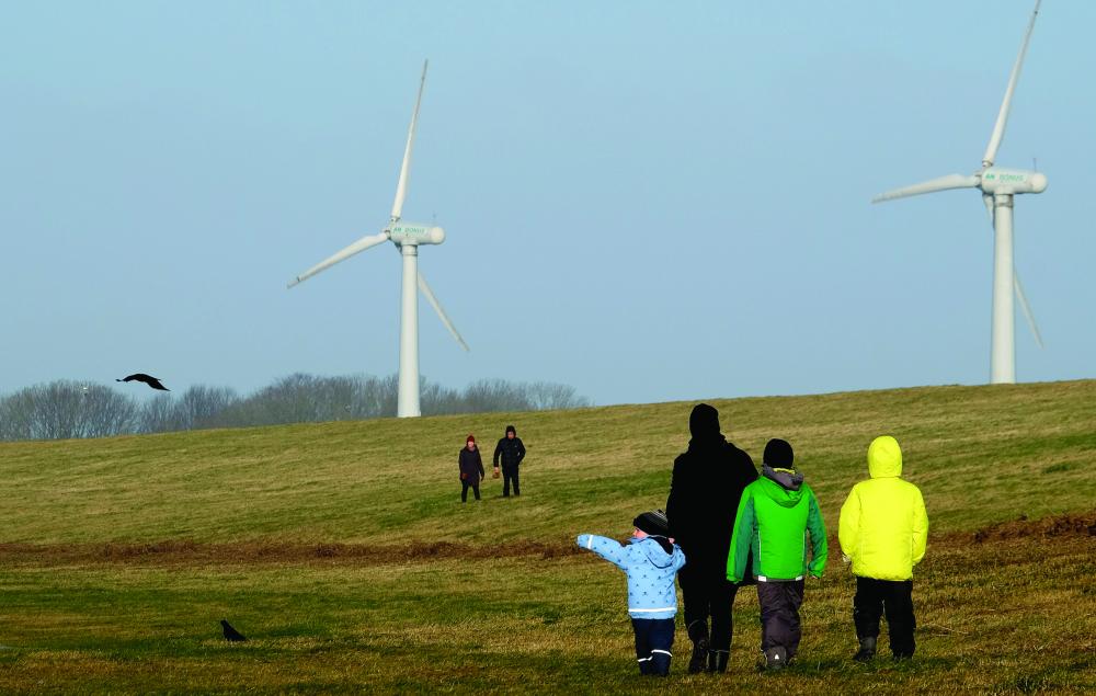 ائتلاف «إي دي إف رينوبلز» و«مصدر»