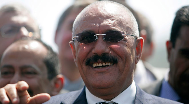 لماذا ضحك علي عبدالله صالح بعد