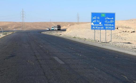 انجاز مشروع الطريق الصحراوي منتصف 2020