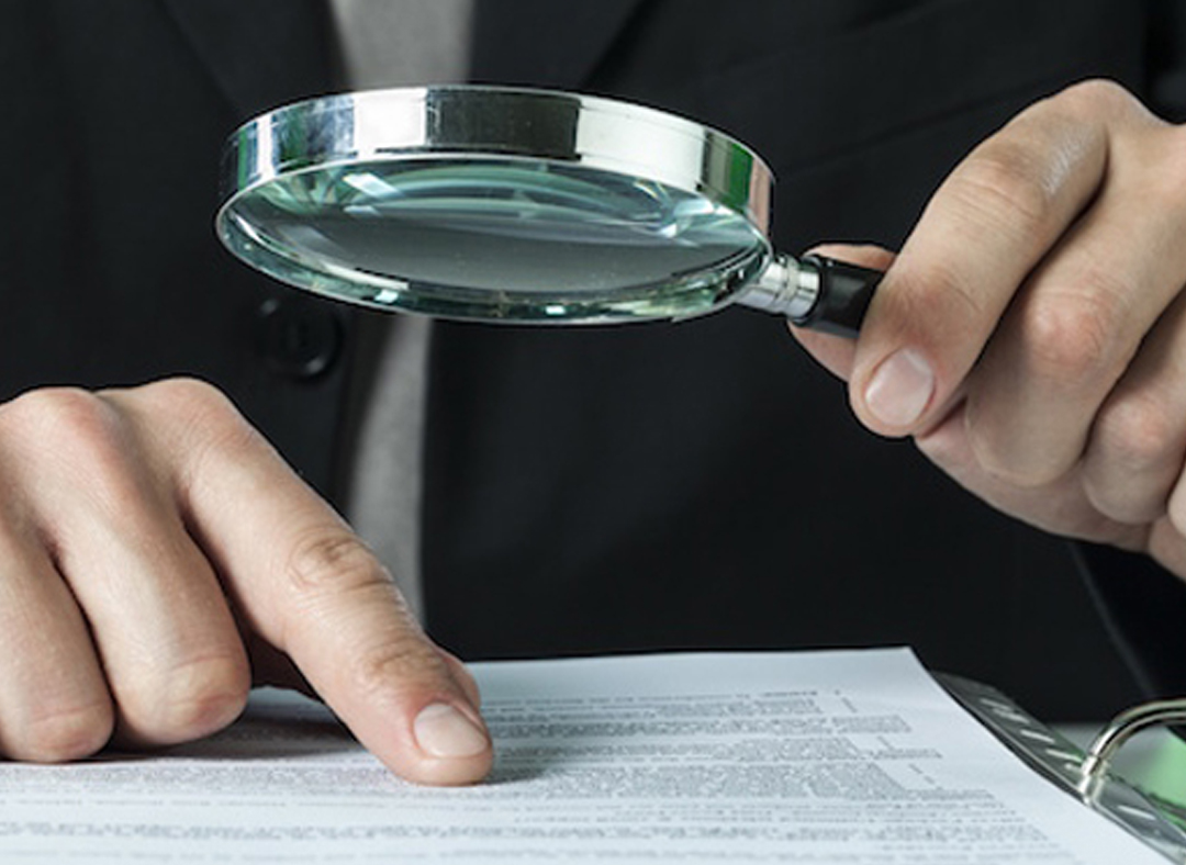 احالة مواطنة من جنسية عربية زوّرت