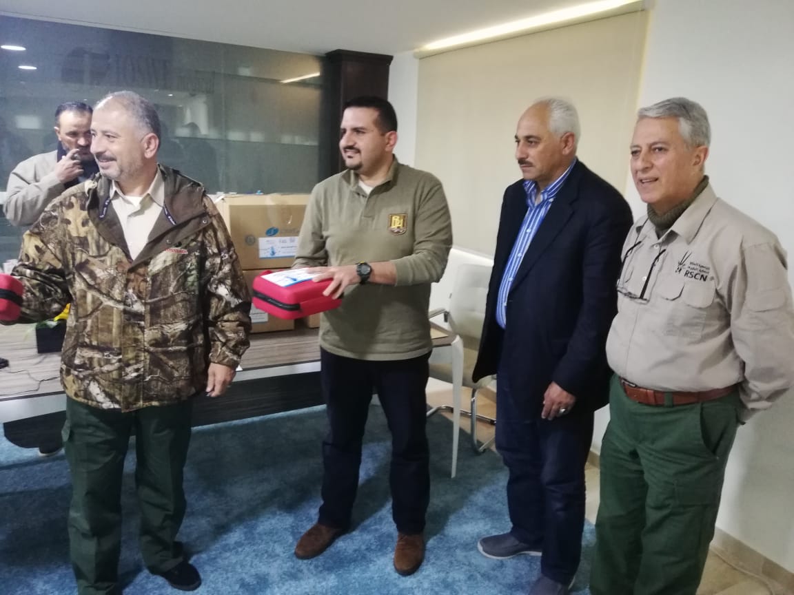 (سقيا) تقدم مستلزمات اسعاف اولية لمفتشي