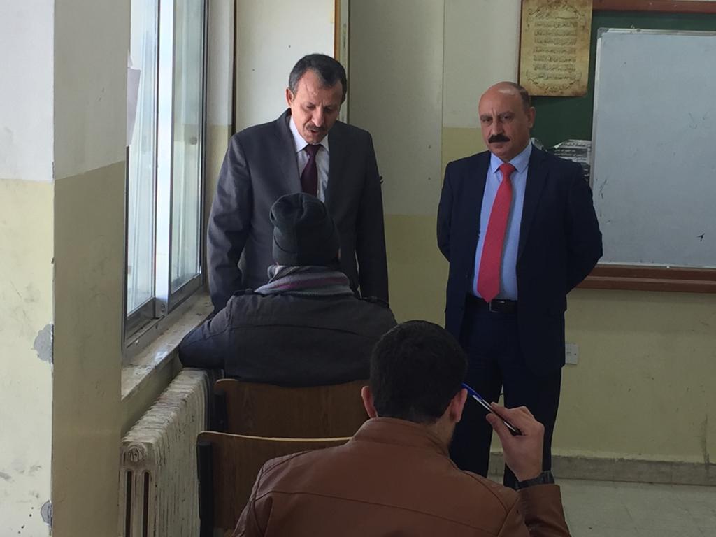 العكور يتابع سير امتحان التوجيهي في