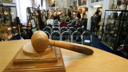 إعلان بيع بالمزاد العلني.. الصايغ وخرفان