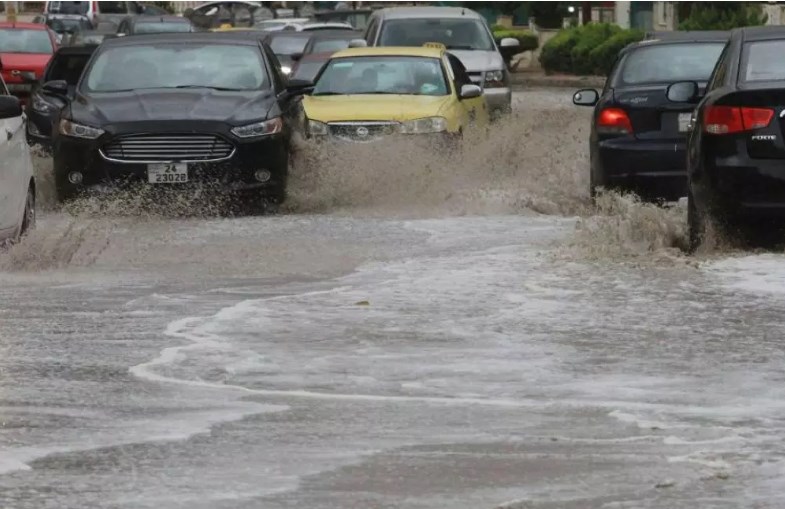 «المقاولين» تجهز غرفة عمليات تحسبا للمنخفض