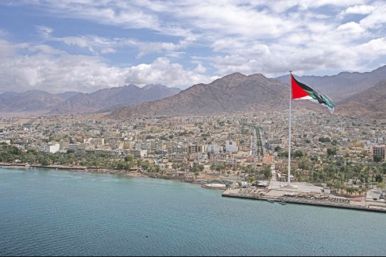 هزة أرضية بقوة 3.7 تضرب غرب