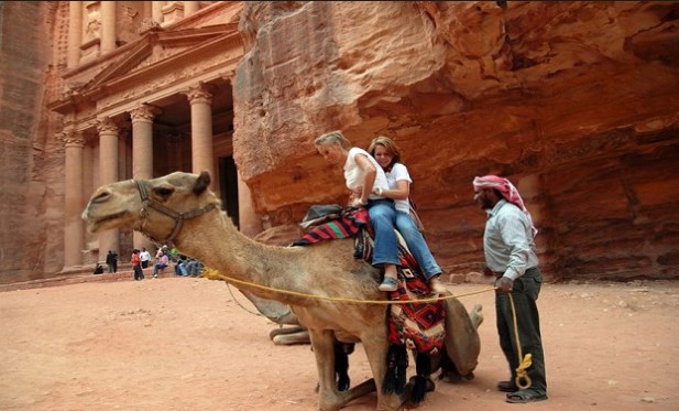 عائدات السياحة ترتفع إلى 3.5 مليار