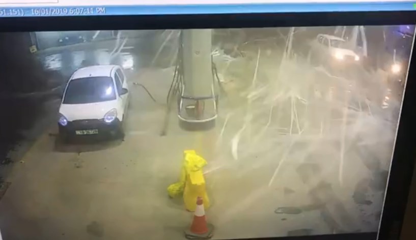 ماذا فعلت الاحوال الجوية بإحدى كازيات