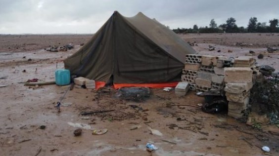 إخلاء عائلتين في منطقة الهبر بالبادية