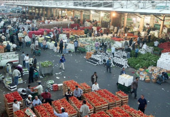 انخفاض كميات الخضار الواردة للأسواق المركزية