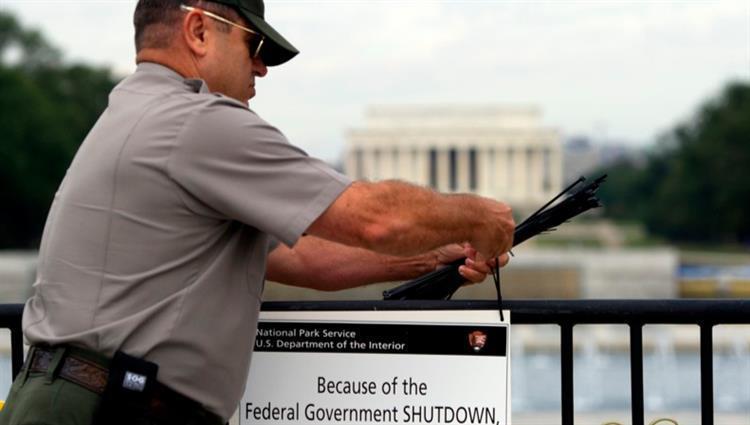الإغلاق الحكومي الأمريكي يدخل منعطفا جديدا..