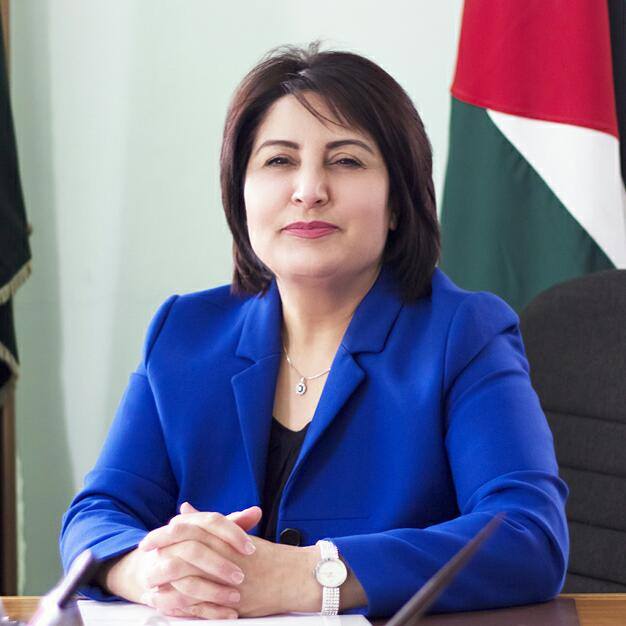 قروض الطلبة والغارمات أولى بالعفو