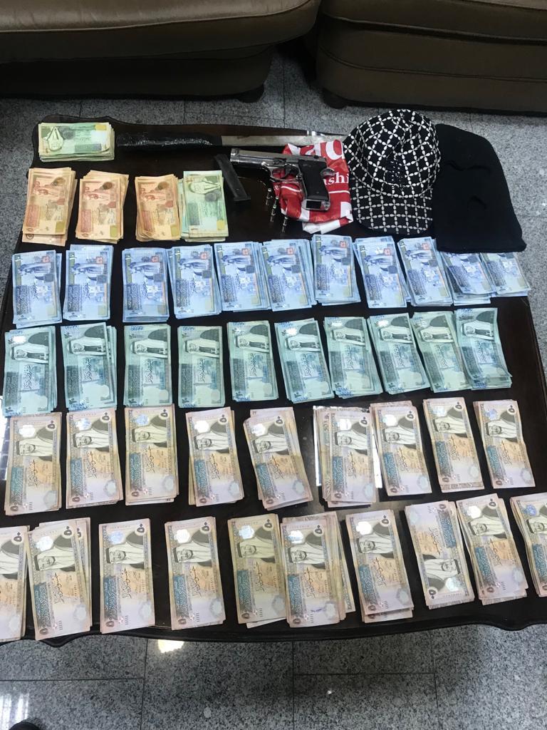 القبض على منفذ السطو على بنك