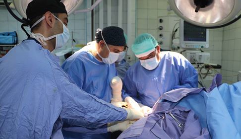 مفصل معكوس ينهي معاناة الحاجة الأردنية