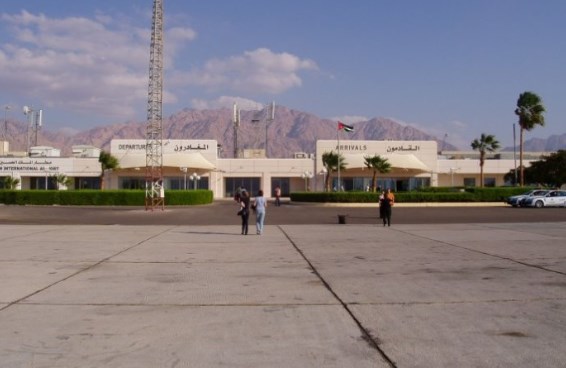 تركيب اجهزة مراقبة اشعاعية بمطار العقبة