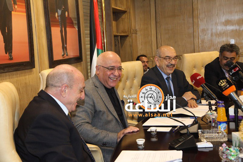 افتتاح المنتدى السياسي لتيار الأحزاب الوسطية