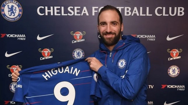 رسميا.. هيجواين ينتقل إلى تشيلسي