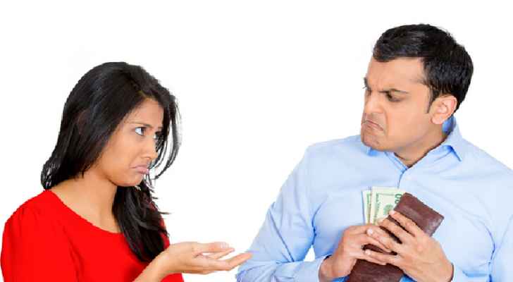 سيدة مصرية تخلع زوجها لسبب غريب