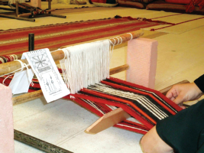 حرفيو (الخيامية) يسعون للحفاظ على فنهم