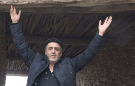 وفاة مخرج جزائري أحرق نفسه داخل