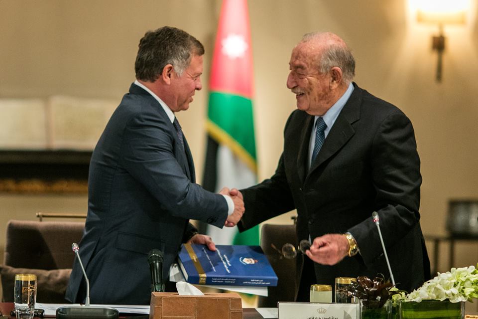 الملك: القضاء خط أحمر