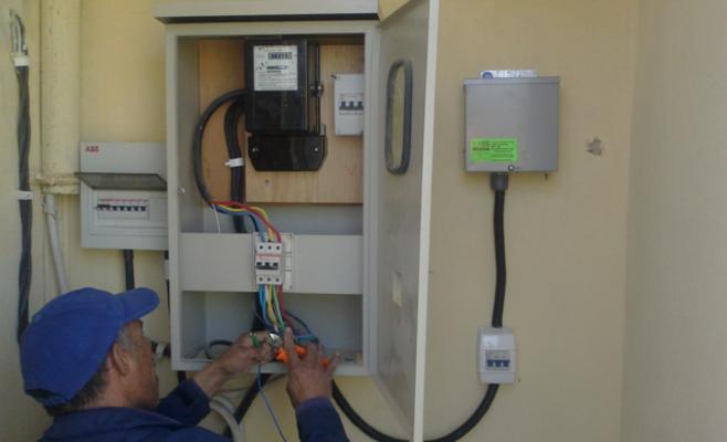 نواب: شركة الكهرباء تقرأ العداد كل