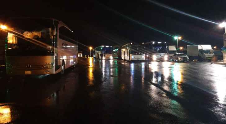 معتمرون أردنيون عالقون في تبوك بسبب