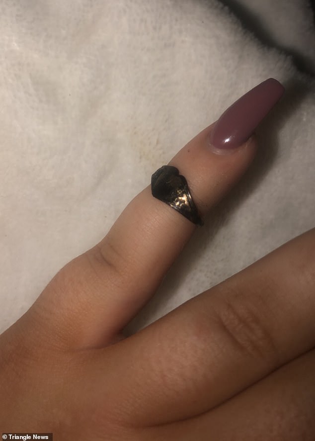 عطست فأخرجت خاتما فقدته قبل 12