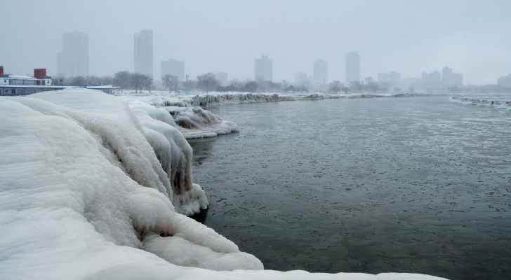 دوامة قطبية تضرب مساحات شاسعة من