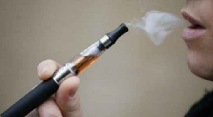 دراسة: السجائر الإلكترونية تساعد المدخنين على