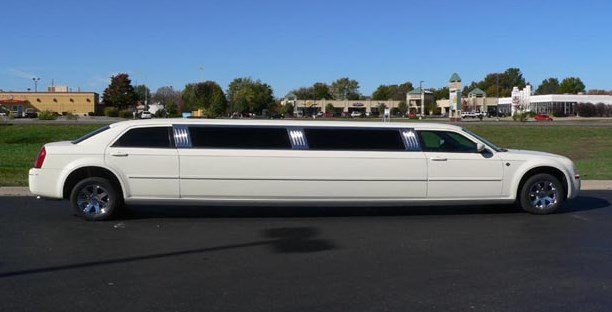 تعليمات جديدة لترخيص مكاتب «الليموزين» في