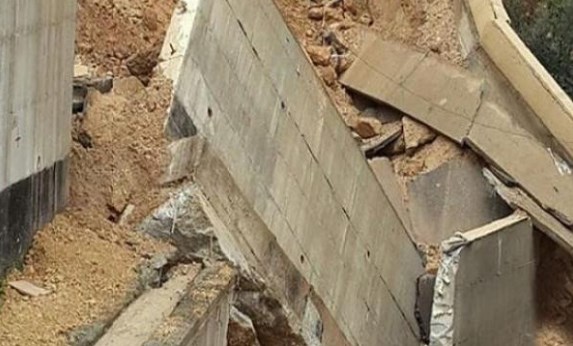 أنهيار جدار مدرسة في عنجرة ولا