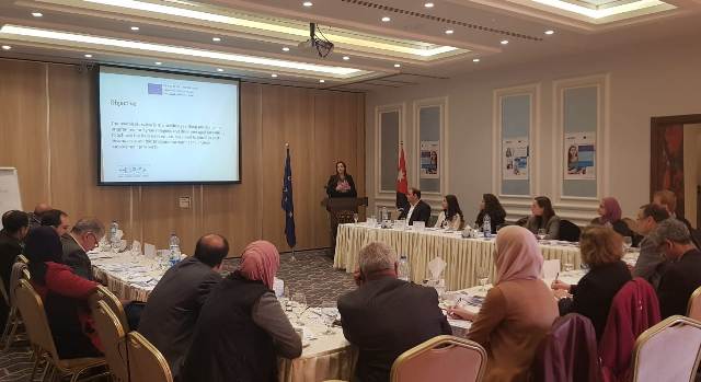 جامعة عمان الاهلية تشارك في جلسة