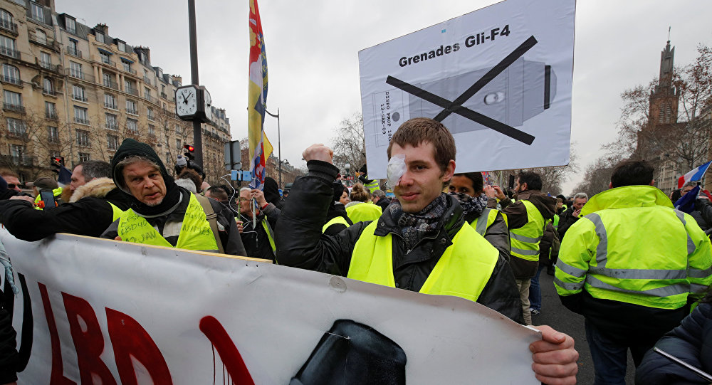 تجدد مسيرات السترات الصفراء في فرنسا