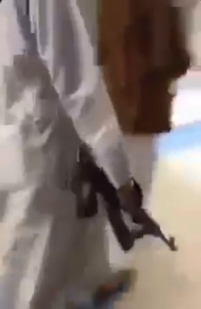 الأمن السعودي يلقي القبض على حامل