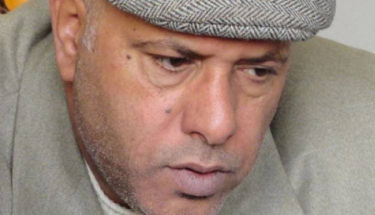 13 رصاصة تخترق جسد روائي عراقي