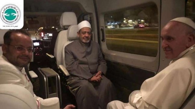 للمرة الأولى تاريخيا.. البابا وشيخ الأزهر
