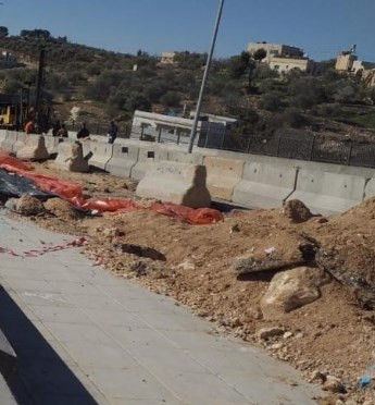 الأشغال: الجدار الاستنادي لطريق السلط «قيد