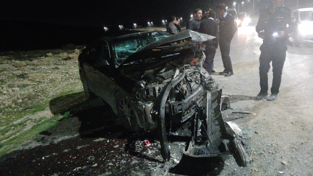 وفاتان واصابتان بتصادم 4 مركبات على
