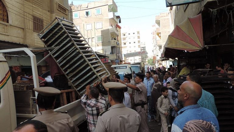 مصرع طفلين وإصابة 8 بينهم سائحان