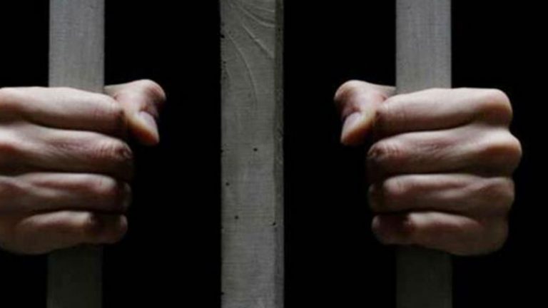 أم تحبس نجلها 10 سنوات في